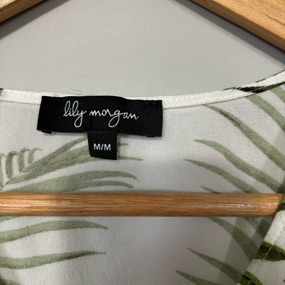 * 3‎ for $19 * Lily Morgan Tropical Leaf Top - Medium - Picture 4 of 8